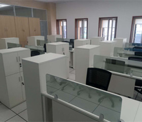 
                                    大連公交集團(tuán)總部